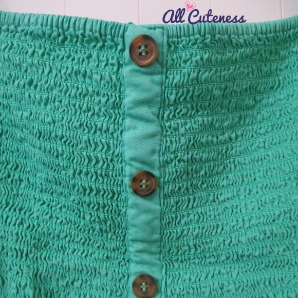 Love Tree Smocked Cropped Top Size L - Picture 3 of 9